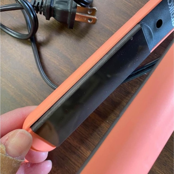 Amika perfect Strand Ceramic Styler -hair Straightener - Picture 3 of 5